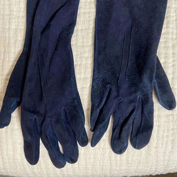 Vintage KORET‎ Calf Suede Clamshell Purse  w Accessories - Picture 13 of 15